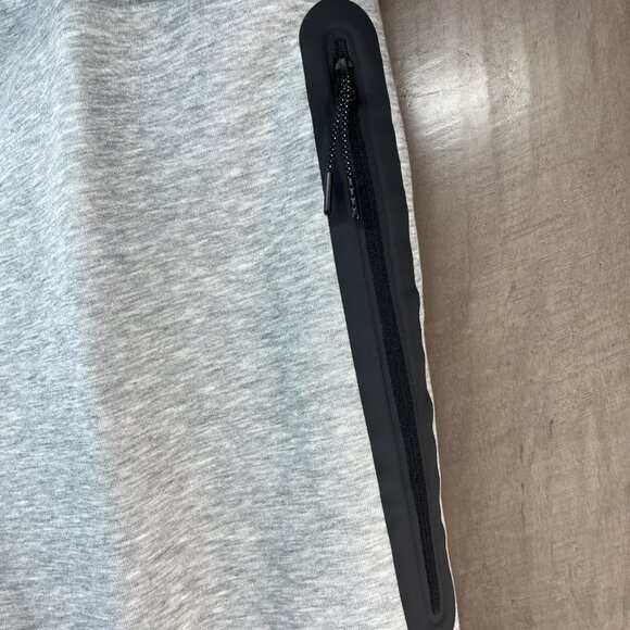 Nike Sportswear Men's Tech Fleece Joggers Pants Heather Size XL HV0959-063 - Picture 7 of 10